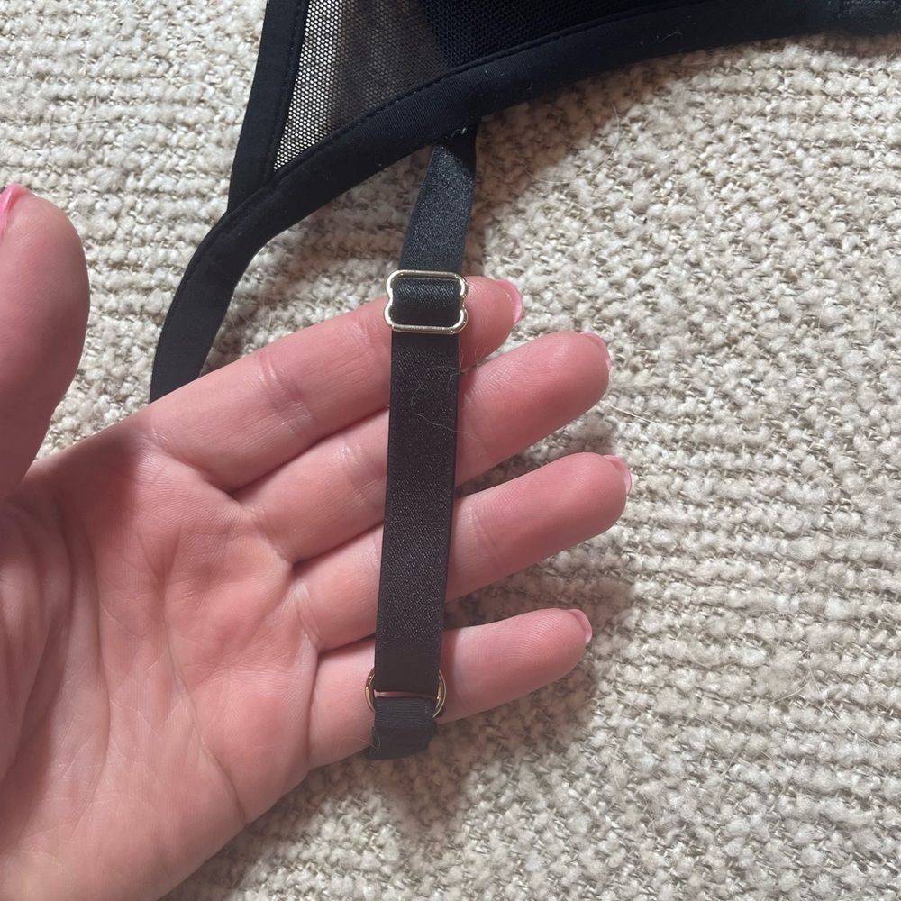 Thirdlove 24/7 Classic Uplift black Plunge Bra with mesh - Picture 9 of 15